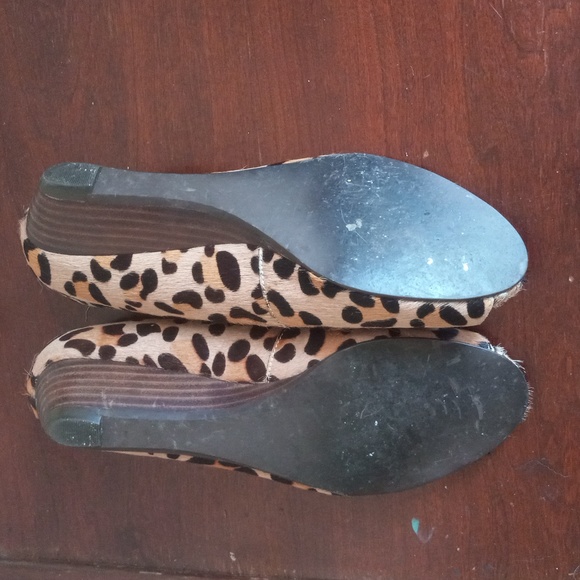 Steve Madden Leather Calf Hair Leopard Print Open Toed Low Wedge Shoes - Picture 9 of 11
